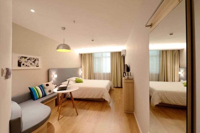Bedroom Interior Setup - Hotel Villa Flori