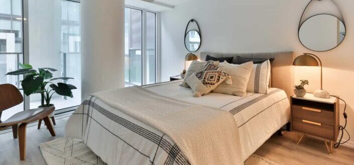 White and Black Bed Linen